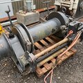 Hydraulic winch with hydraulic rope guide - picture 2
